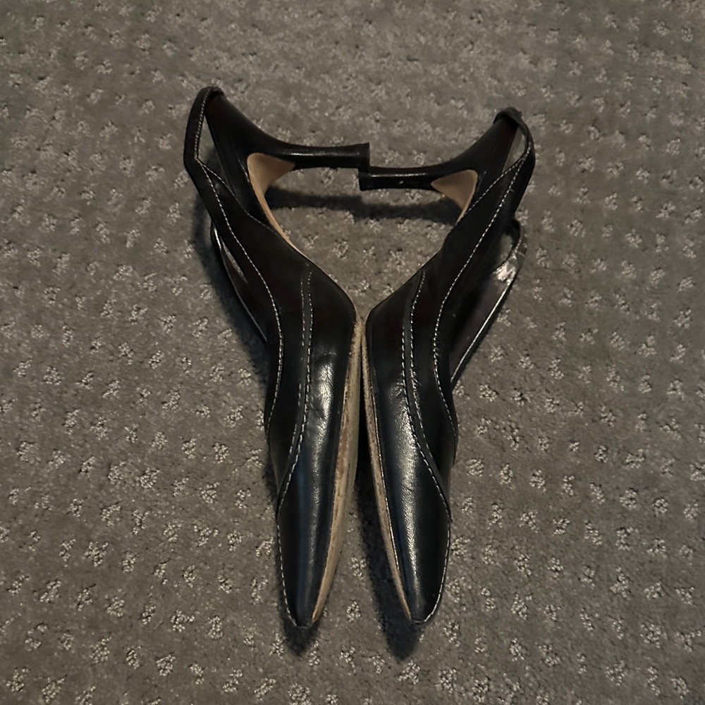 Charles David Black Pointed Slingback Heels - Picture 2 of 5
